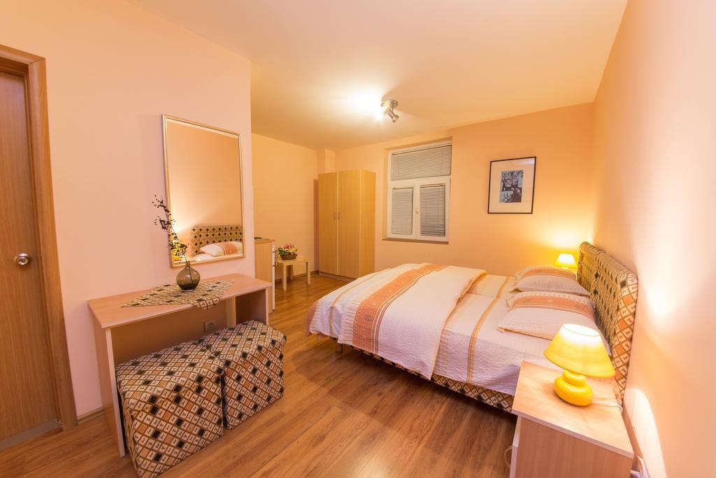 Apartments Bokan سيتينيي المظهر الخارجي الصورة