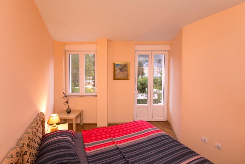 Apartments Bokan سيتينيي الغرفة الصورة